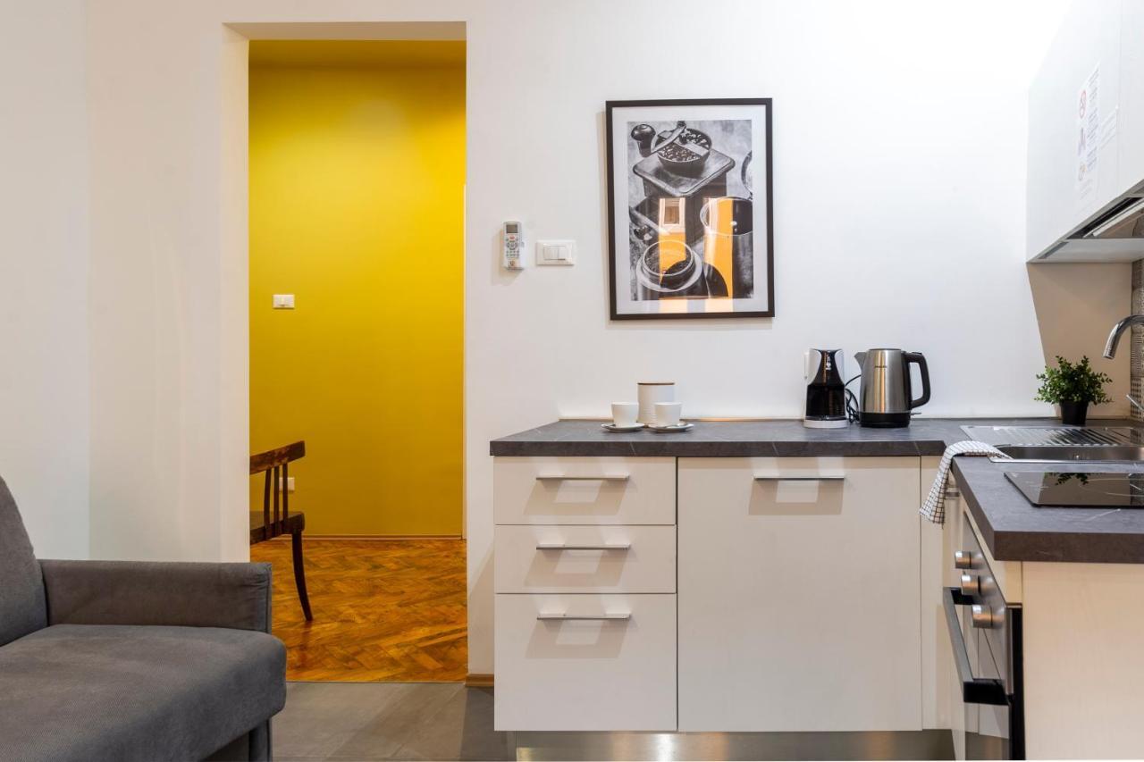 Tram Apartment For 4 Guests Trieste Exterior foto